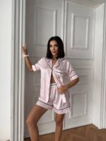 VS İpek Saten Pembe Beyaz Çizgili Klasik Şortlu Takım